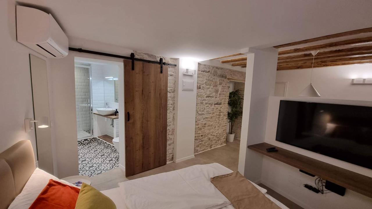Vitelli Apartments And Rooms Split Dış mekan fotoğraf